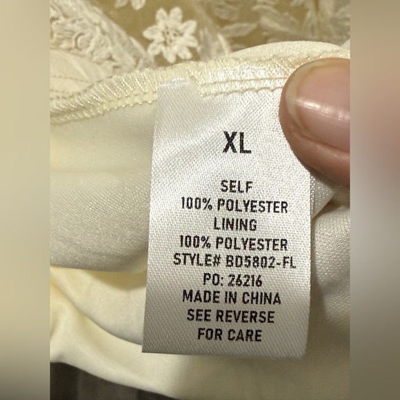 Baltic Born Edwina Lace Midi Dress Cream Ivory puff Sleeves Size XL - Picture 9 of 9